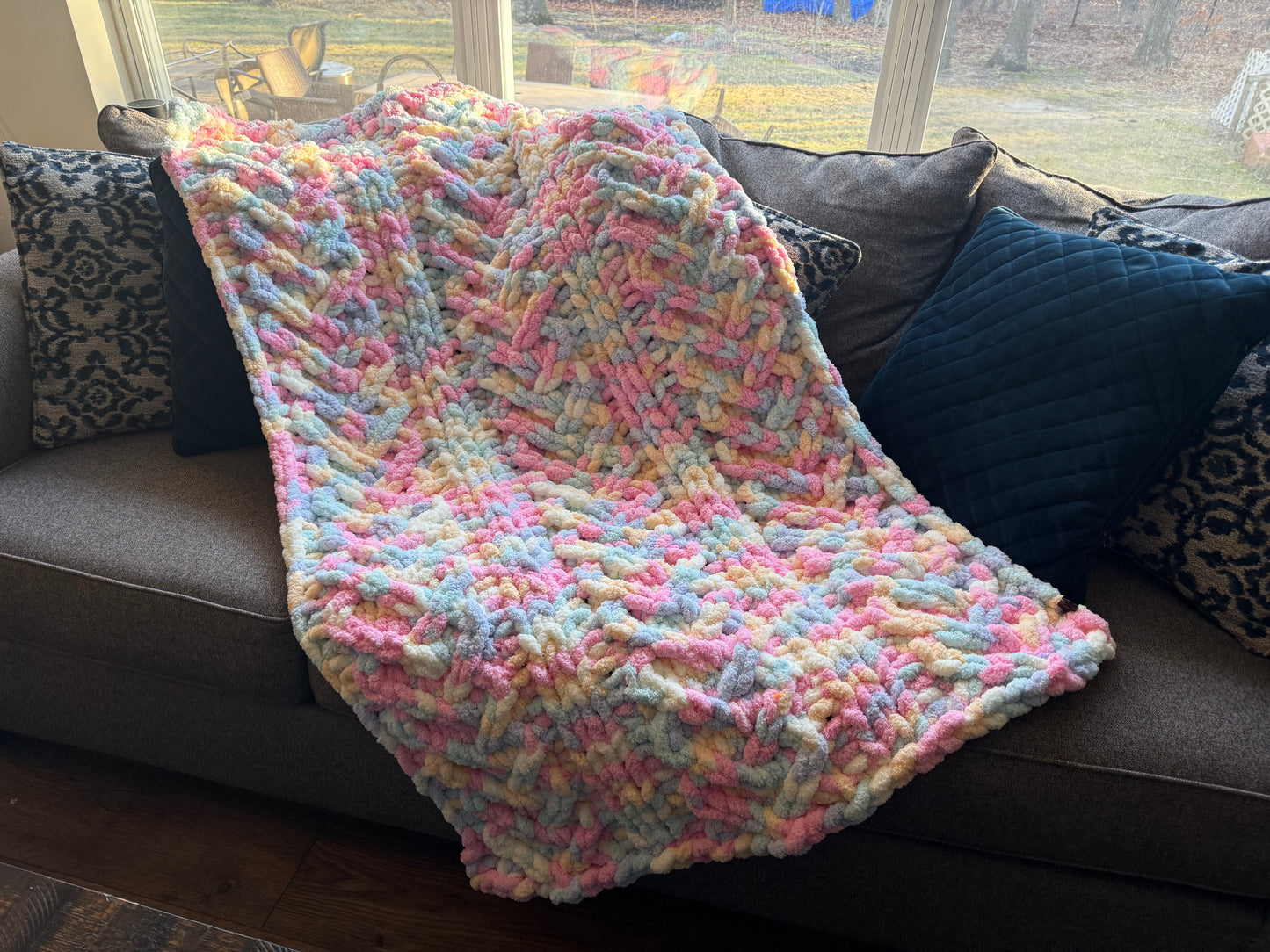 Chunky Knit Heart Cable Throw Blanket