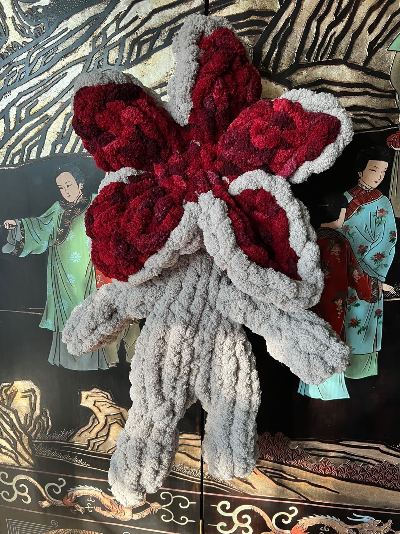 Chunky Knit Demogorgon Tutorial with Written Instructions