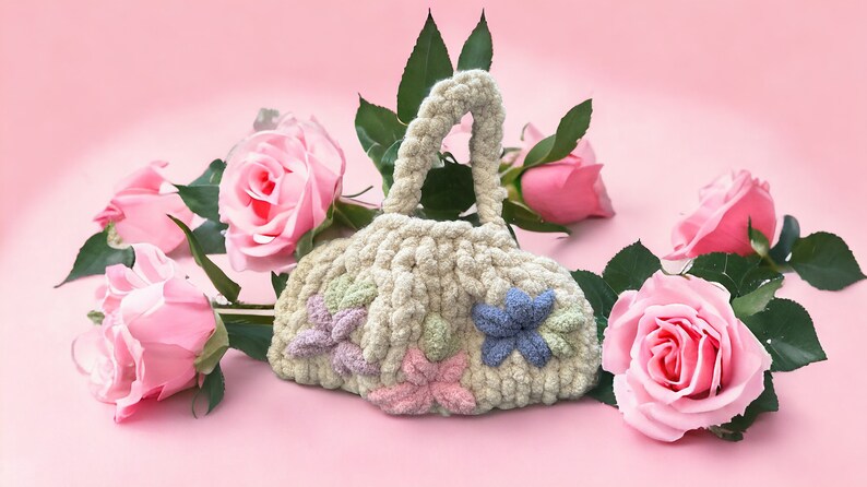 Chunky Knit Flower Purse